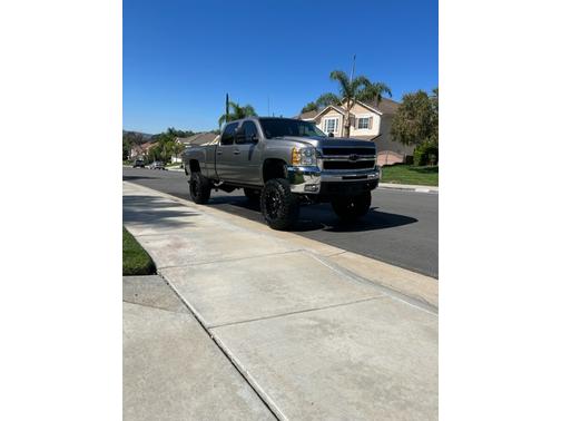 Photo 2 of 7 of 2008 Chevrolet Silverado 3500 LTZ Crew Cab